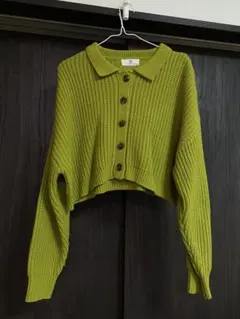 ライムグリーン クロップドニットセーター