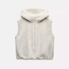 【ZARA】フード付きフェイクファーベスト 美品