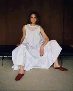 Uhr ノースリーブギャザーワンピース