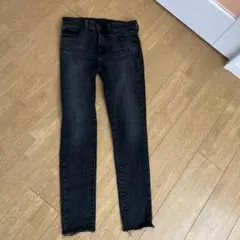 試着のみ　UNIQLOウルトラストレッチ　25 秋服