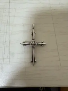 クロスペンダント ネックレス