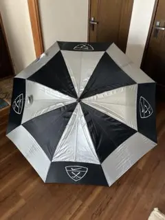 NIKE GOLF ゴルフ ナイキ アンブレラ 傘 タイガーウッズモデル 美品】ナイキ×タイガーウッズ パラソル 傘 黒×ボルドー アンブレラ