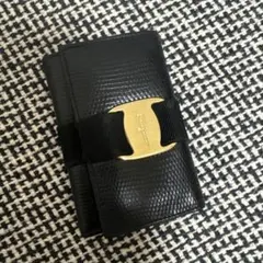 ［値下げ］フェラガモ　Ferragamo キーケース　黒のサムネイル