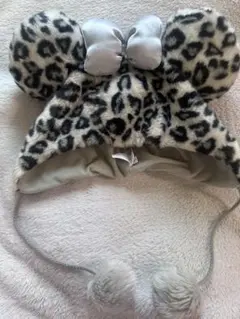 ヒョウ柄ミニーグレーファンキャップ