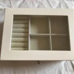 ニトリ　アクセサリーボックス