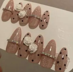 【現品】【即購入可】ネイルチップ　綺麗目　フレンチガーリー　ワンホン　マグネット