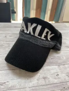 連休中割引【美品】 オークリー サンバイザー ニット 男女兼用　冬用