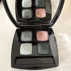シャネル　アイシャドウ4色