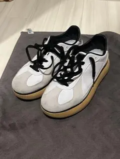 2025年最新】onitsuka tiger delecityの人気アイテム - メルカリ