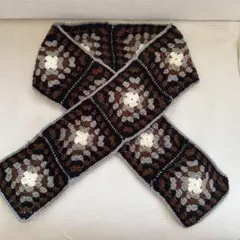 モチーフニットマフラー
