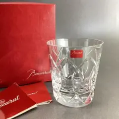 Item thumbnail for item 420cb8fa-79e2-4f53-abea-9ebced59475e