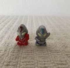 ウルトラマン　ソフビ人形　指人形　2体