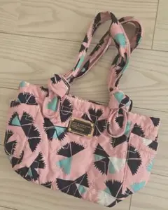 新品同様●MARC BY JACOBS● ショルダートートバッグのサムネイル