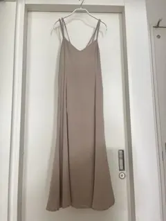 ベージュ キャミソール ロングワンピース
