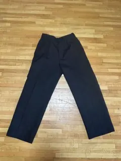 キッズ　スラックス ブラック 無地