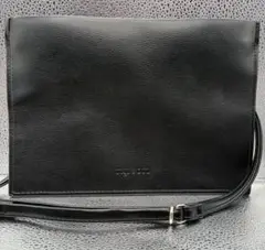 フェイクレザーブラックのミニサコッシュメンズ　レディース新品