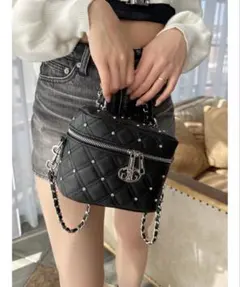 ♡あぴ様専用♡ GYDA ラインストーンキルティングBAGのサムネイル