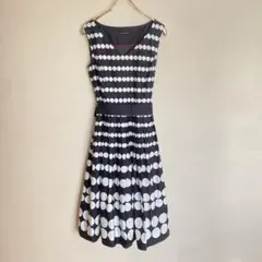 LAURA ASHLEY 黒地に白の水玉模様 【M】 ノースリーブワンピース