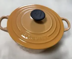 LE CREUSET ル・クルーゼ 両手鍋 18㎝ ピンクがかったオレンジのサムネイル