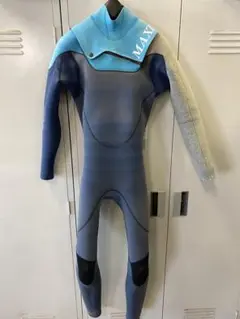 ドライスーツ