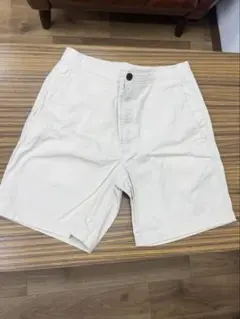 Theory メンズ ショートパンツ ベージュ 30のサムネイル