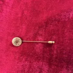 金属製ブローチ