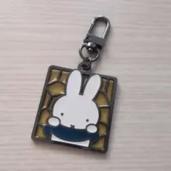 Item thumbnail for item 1db36524-ad88-49cb-9834-e97296e250a4