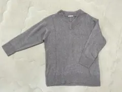 GU グレー Vネック 長袖セーター M