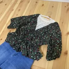 RETRO GIRL 花柄 半袖トップスのサムネイル