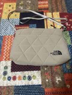 THE NORTH FACE キルティングサコッシュ ベージュ