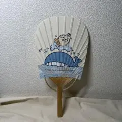 ちいかわもぐもぐ本舗　ノベルティ　うちわ　うさぎ