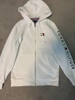 TOMMY 白パーカー