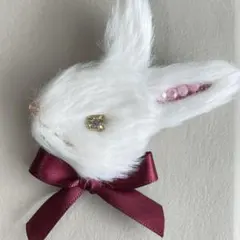 うさぎ　リボン（ボルドー）　ブローチ　No.4