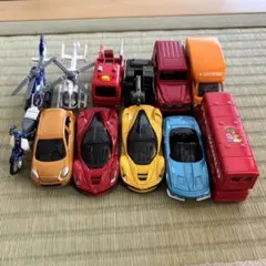 ミニカーセット 12台 ヘリコプター 消防車 バス 他