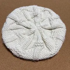 新品未使用　オフホワイト　ベレー帽