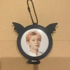 【値下げ】ENHYPEN ヒスン 缶バッジキーリング walk the line