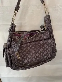 Item thumbnail for item 0e14e16c-b885-4726-8c2a-e4018e7210a5