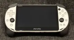 Y*2様 PS Vita（PCH-2000）本体&メモリーカード32GB＆グリッ - メルカリ