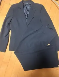 パンツスーツ　ブラックストライプ13号