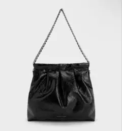 CHARLES & KEITH Duo ドゥオブレードチェーンハンドルホーボ 黒のサムネイル