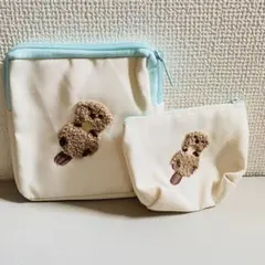 DAISO 動物刺繍付きキャンバスポーチセット (小・大)のサムネイル