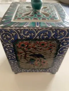 九谷焼 香籠 九谷 花鳥唐草 角香炉 白雅作 新品未使用 レア アンティーク OneMall provides Mercari products: 九谷焼 香籠 九谷 花鳥唐草 角