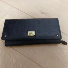 SNOOPY エンボス加工 ブラック長財布