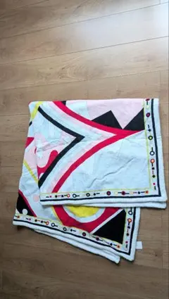 EMILIO PUCCI／エミリオプッチ大判バスタオル　新品　タグ付のサムネイル