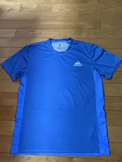 アディダス tシャツ