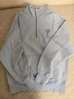 AMI Paris ハーフジップ スウェット ライトブルーのサムネイル