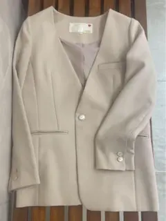 rich ノーカラー　ジャケット　ベージュ