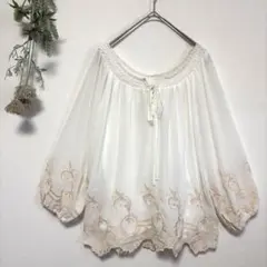 Aabyrinth｜オフショルダー刺繍ブラウス｜シフォン｜ホワイト 白｜フリー