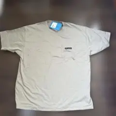 Columbia ポケット付きTシャツ ベージュ Mサイズのサムネイル
