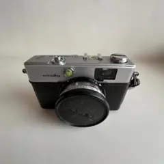 minolta HI-MATIC C フィルムカメラ 昭和 レトロ 時代物 赤城耕一：第13回 デザインがユニークなコンパクトカメラ！「ミノルタ